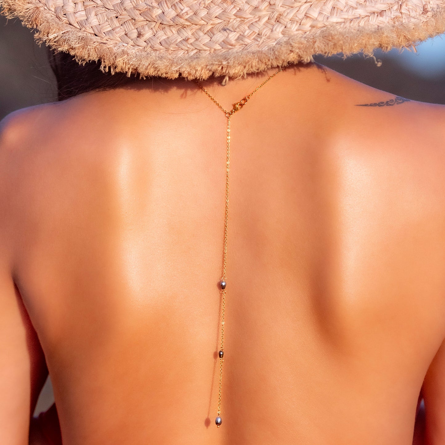 Collier de dos sublime clair